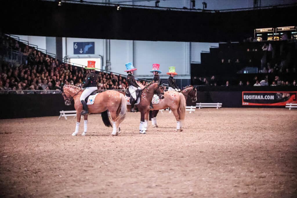 Equitana2023 29 Equitana Essen 2023 - Pony-Quadrille startet beim Show Cup der Uelzener Versicherungen