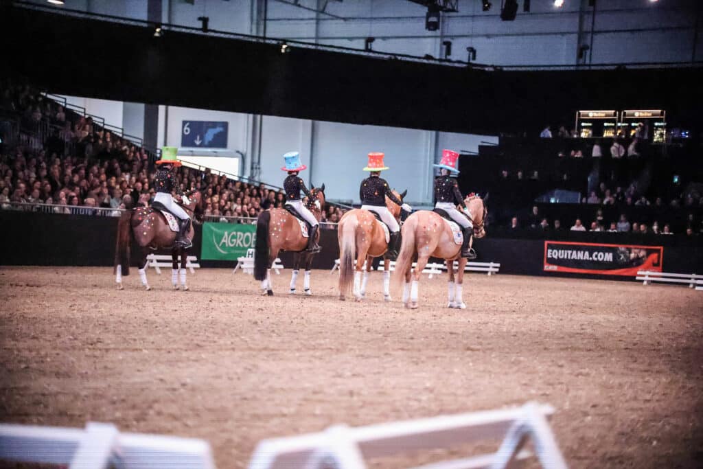 Equitana2023 56 1 Equitana Essen 2023 - Pony-Quadrille startet beim Show Cup der Uelzener Versicherungen